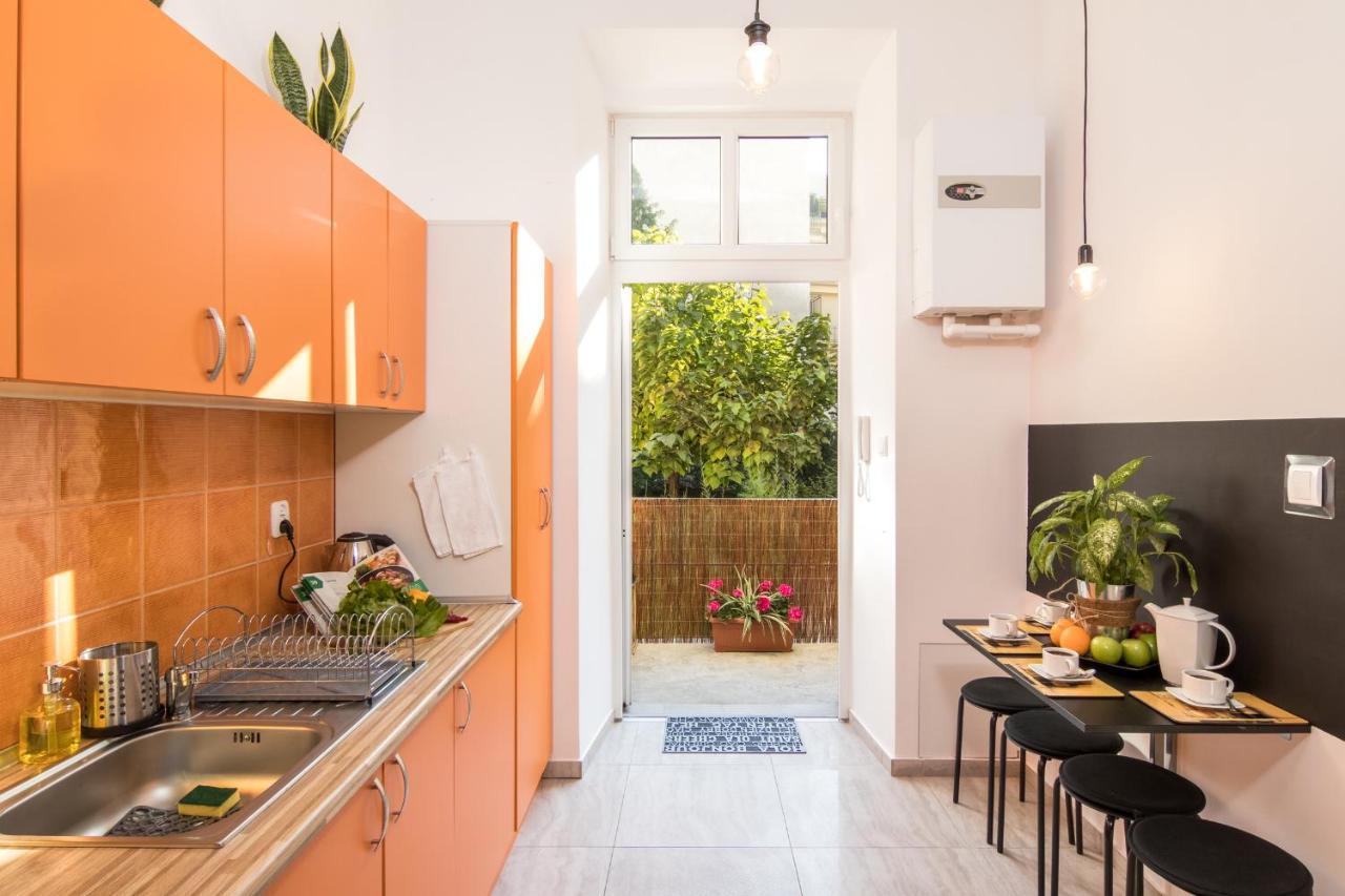 Cracow Best Location Apartment With Garden By Cozyplace Krakow Exterior photo