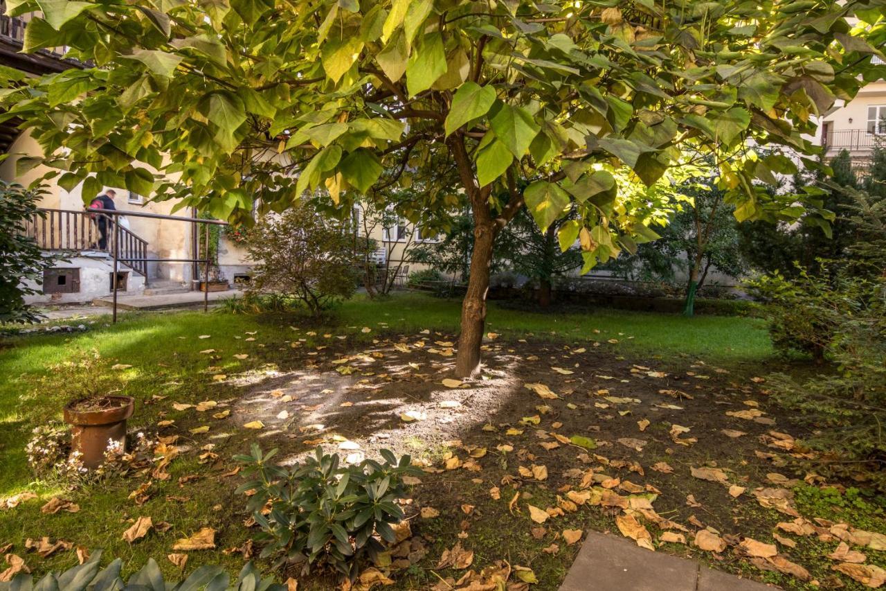Cracow Best Location Apartment With Garden By Cozyplace Krakow Exterior photo
