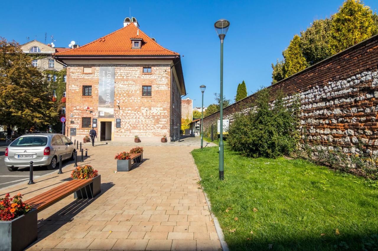 Cracow Best Location Apartment With Garden By Cozyplace Krakow Exterior photo